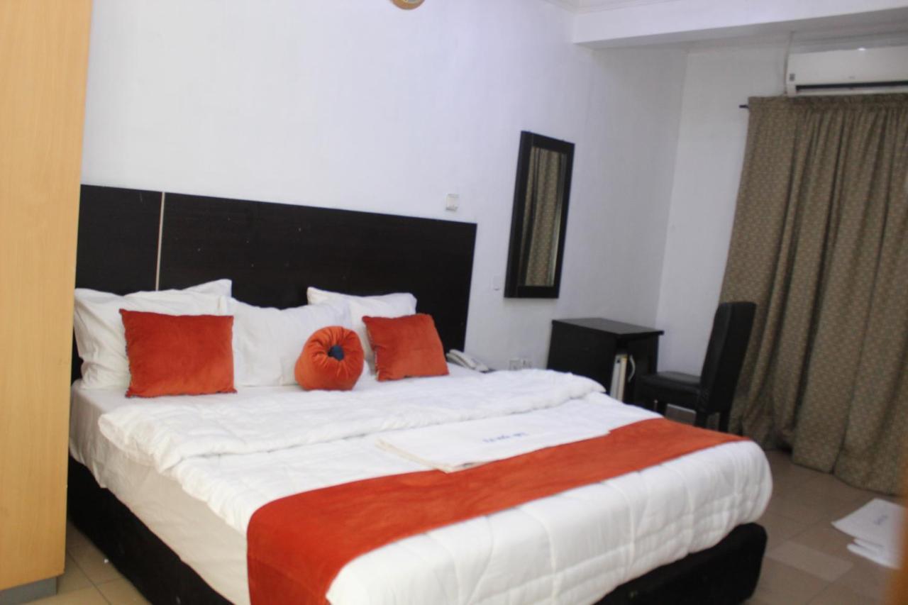 Blue Moon Hotels Victoria Island Лаґос Екстер'єр фото