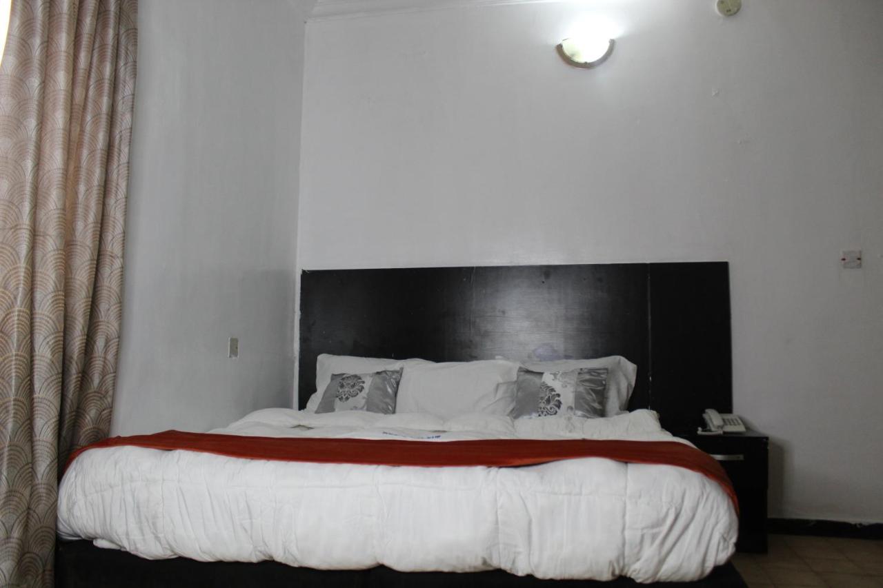 Blue Moon Hotels Victoria Island Лаґос Екстер'єр фото