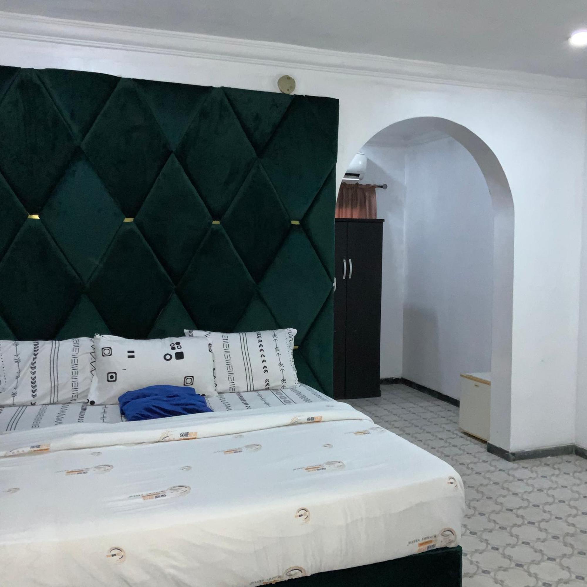 Blue Moon Hotels Victoria Island Лаґос Екстер'єр фото
