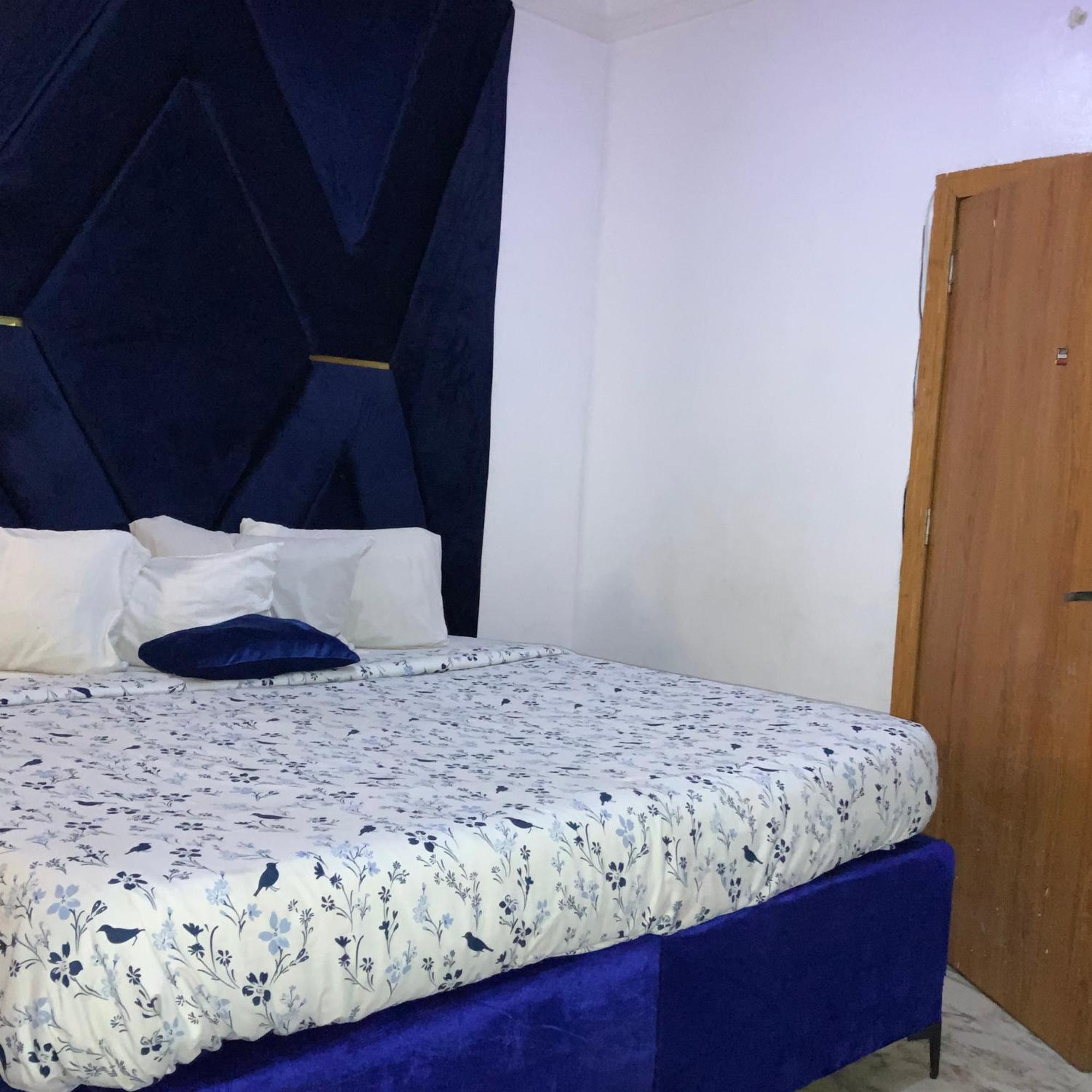 Blue Moon Hotels Victoria Island Лаґос Екстер'єр фото