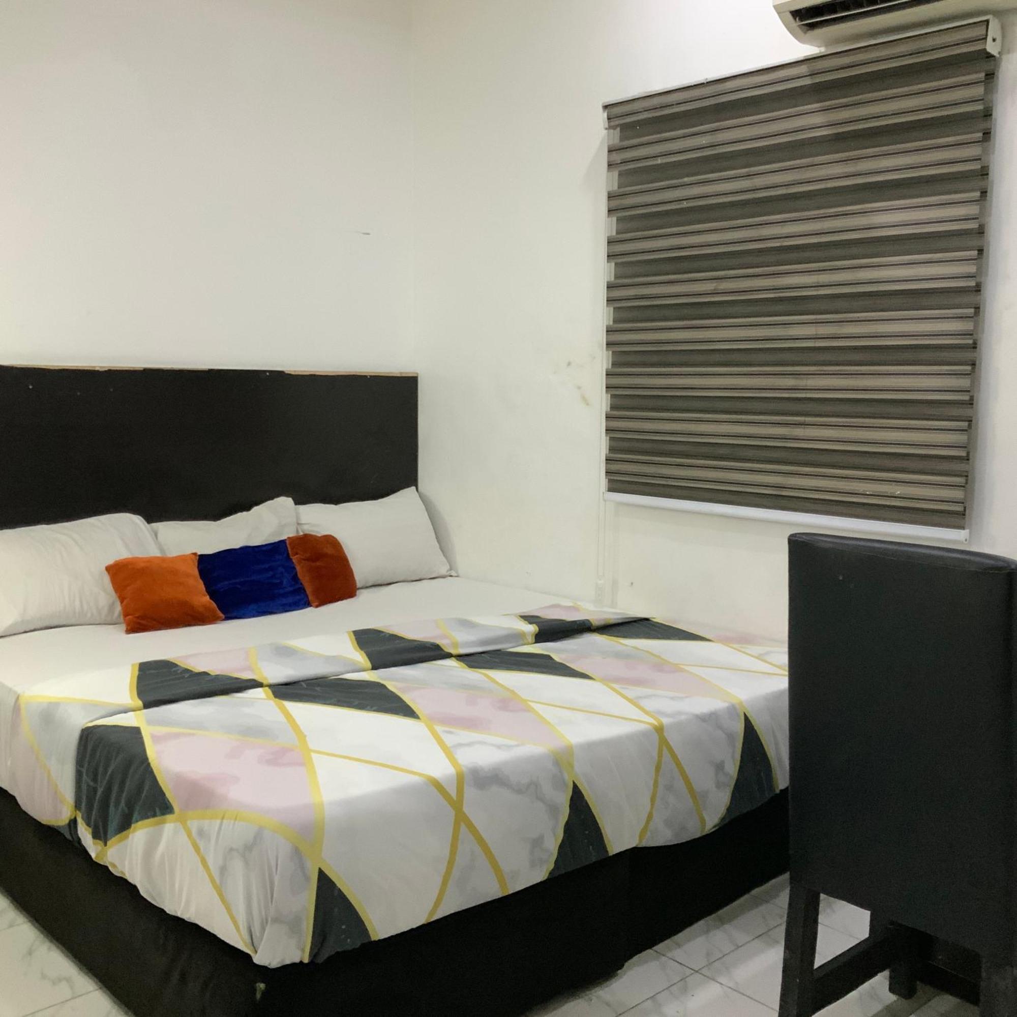 Blue Moon Hotels Victoria Island Лаґос Екстер'єр фото